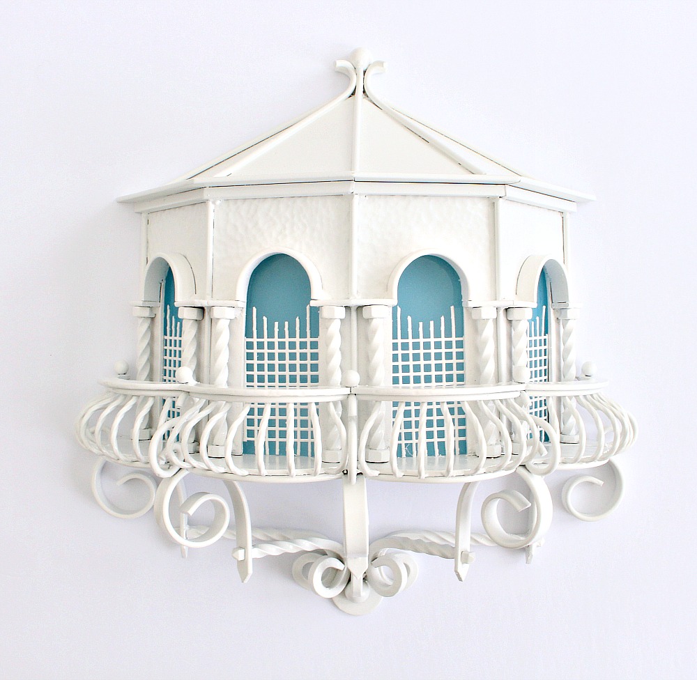 A Makeover For a Sentimental, Retro Doorbell Cover Dans le Lakehouse