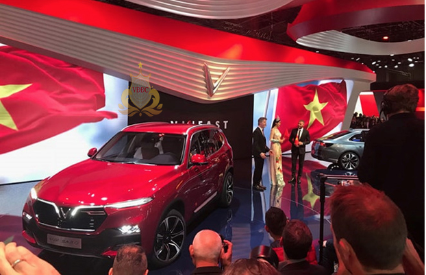 VinFast chính thức ra mắt hai mẫu xe tại Paris Motor Show 2018