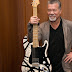Eddie Van Halen está com câncer na garganta, afirma site