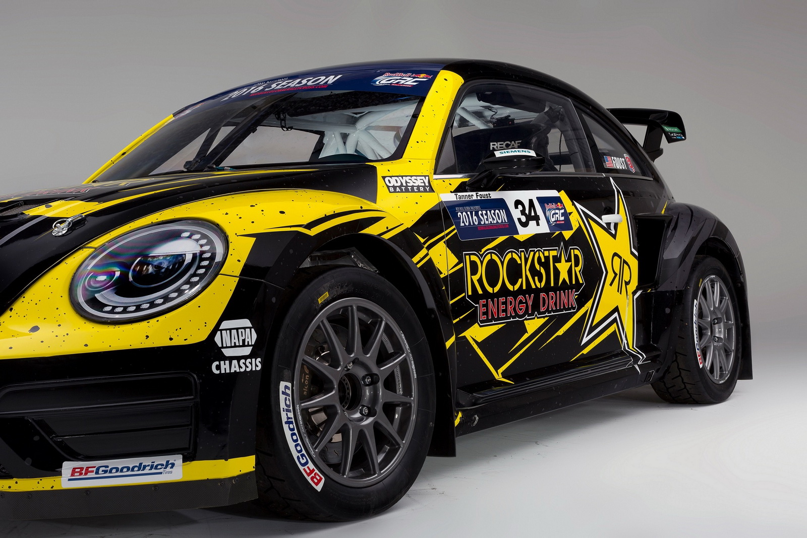 Michael Andretti Throws His Support Behind Electric