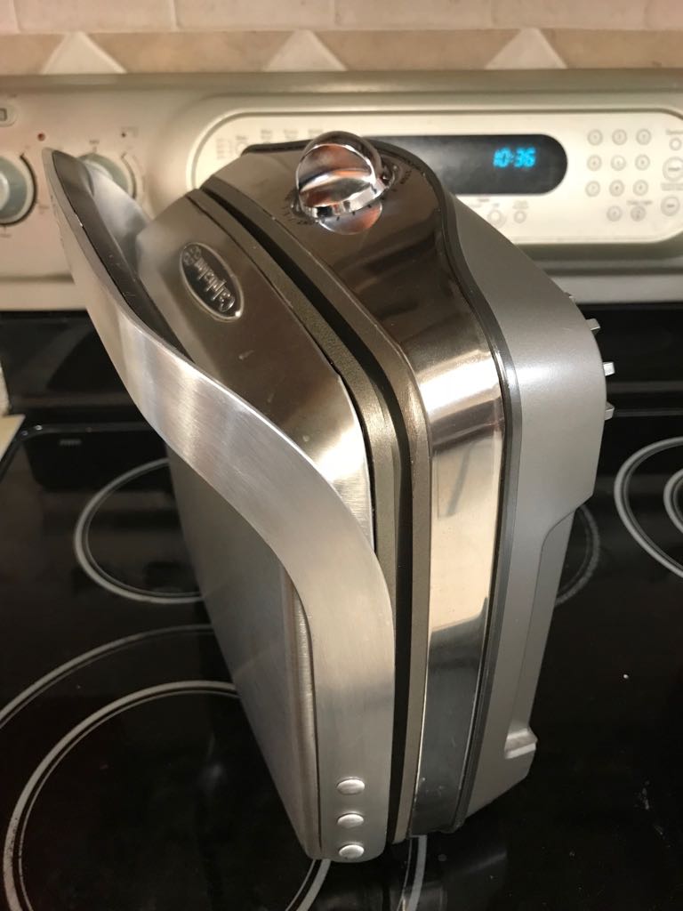 Calphalon No Peek Belgium Waffle Maker 80