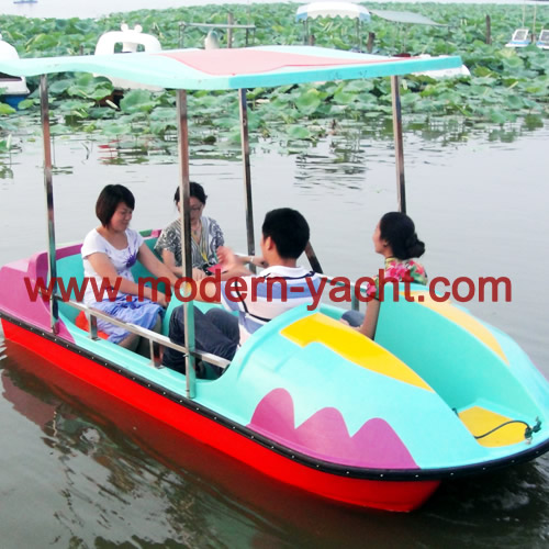 paddle/electric boats rides Water amusement fourperson pedal boat for sale