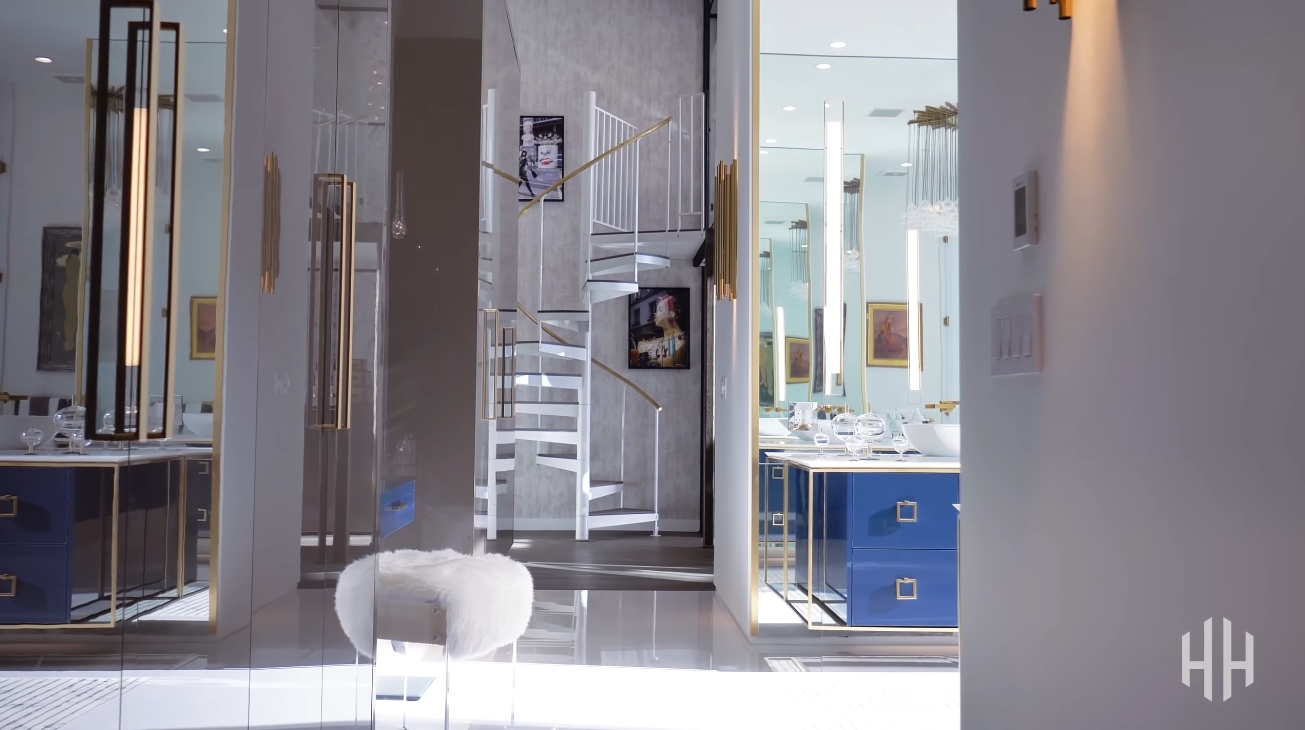 59 Photos vs. 1622 Viewmont Dr, Los Angeles vs. Luxury Mansion Interior Design Tour
