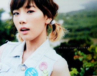 Soshi Site 9: [UPDATED] Holiday Photobook Scans + Download