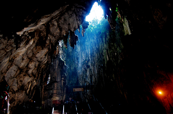 bowdywanders.com Singapore Travel Blog Philippines Photo :: Malaysia :: Batu Caves in Kuala Lumpur, Malaysia