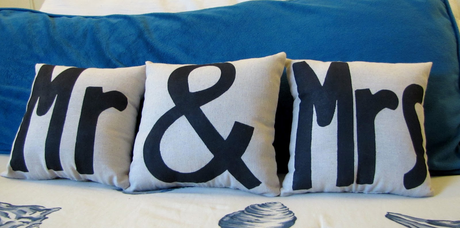 The Country Quail Mr and Mrs Pillows