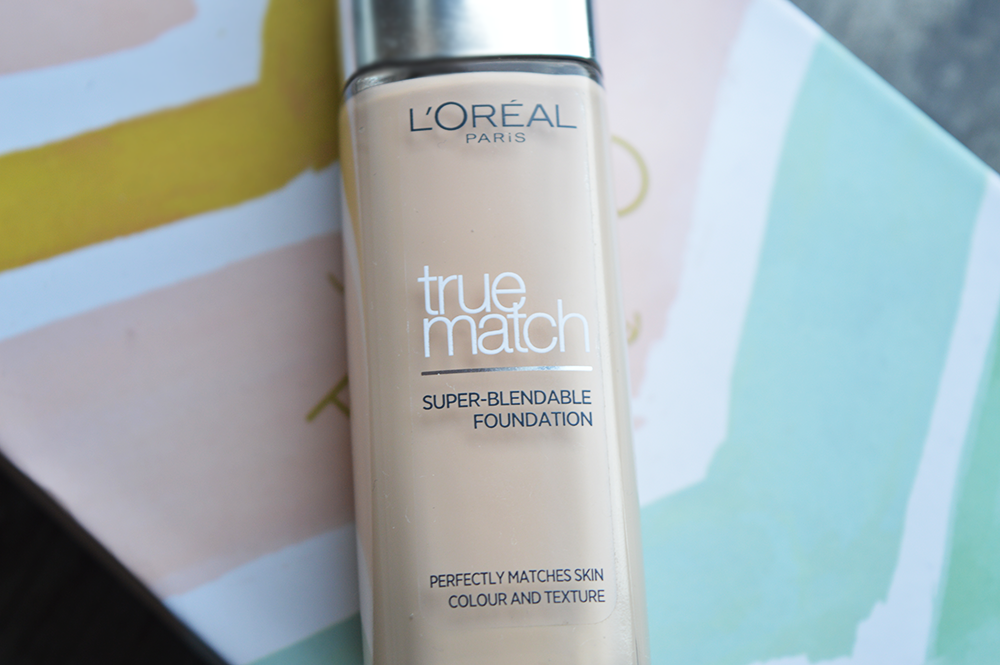 LOréal Paris Accord Parfait Fond de teint Fluide Unifiant D7 Ambre