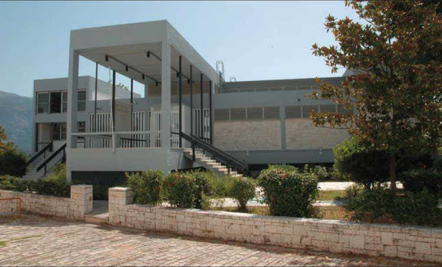 Γιάννενα: Εφορεία Αρχαιοτήτων Ιωαννίνων - Η είσοδος στο Αρχαιολογικό Μουσείο Ιωαννίνων, στο Βυζαντινό Μουσείο Ιωαννίνων και στον αρχαιολογικό χώρο Δωδώνης, είναι ελεύθερη για το κοινό