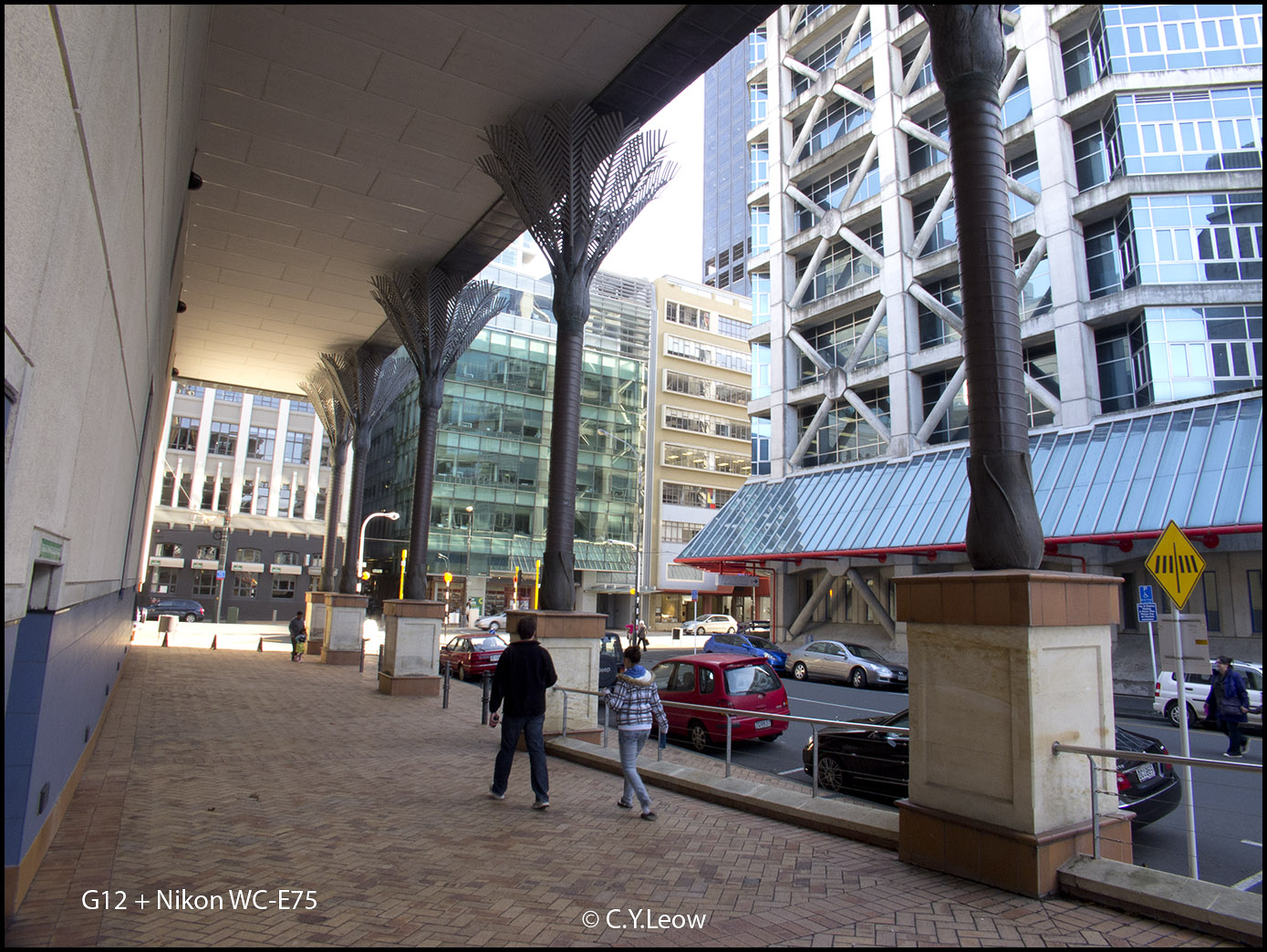 Man Behind Lens WCE75 G12 V 714 EP2