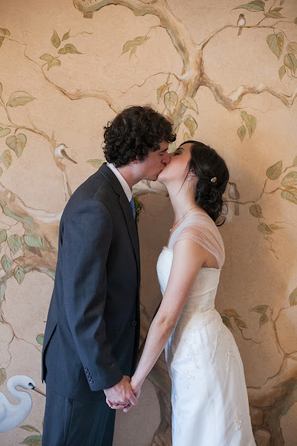 Downtown Newnan wedding portaits at the McRitchie-Hollis Museum :: Sarah Becker Photography My wedding pictures | Lindsay Eryn