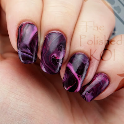 Drip marble nail art