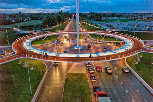 Hovenring-This-is-the-First-Suspended-Bicycle-Roundabout-001.jpg