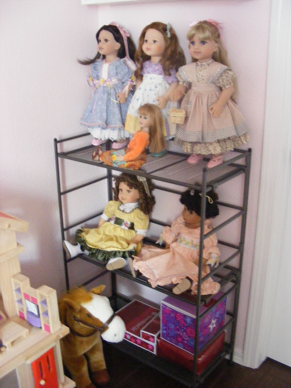 little dolls that stack inside each other