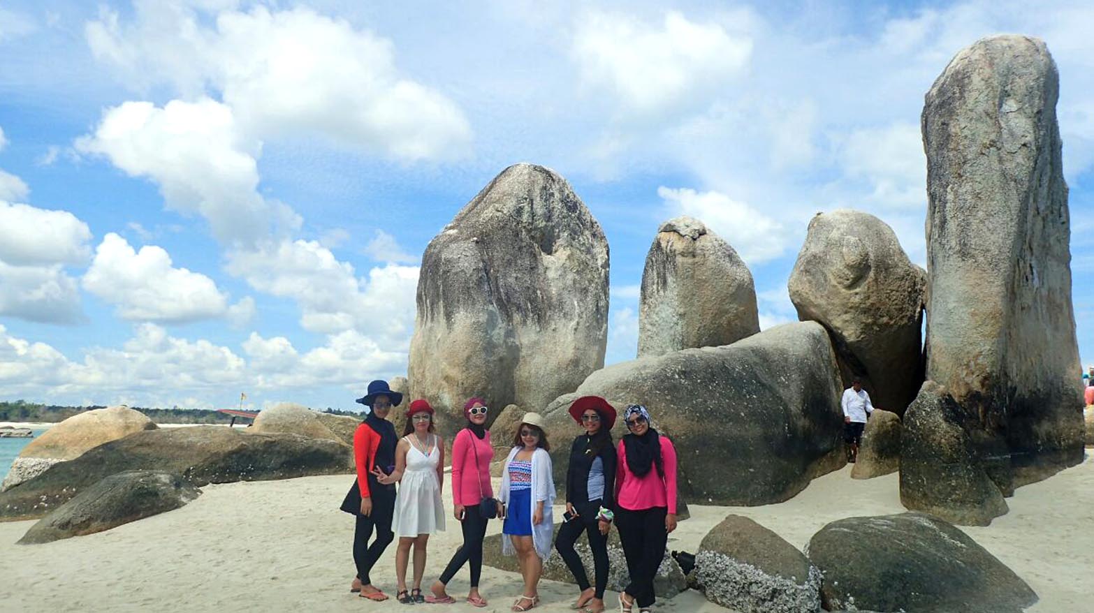Cakra Buana Tour Bangka Belitung Tour Service Melayani Paket Wisata di Pulau Bangka dan Pulau Belitung Cakra Buana Tour Bangka Belitung Tour Service Melayani Paket Wisata di Pulau Bangka dan Pulau Belitung