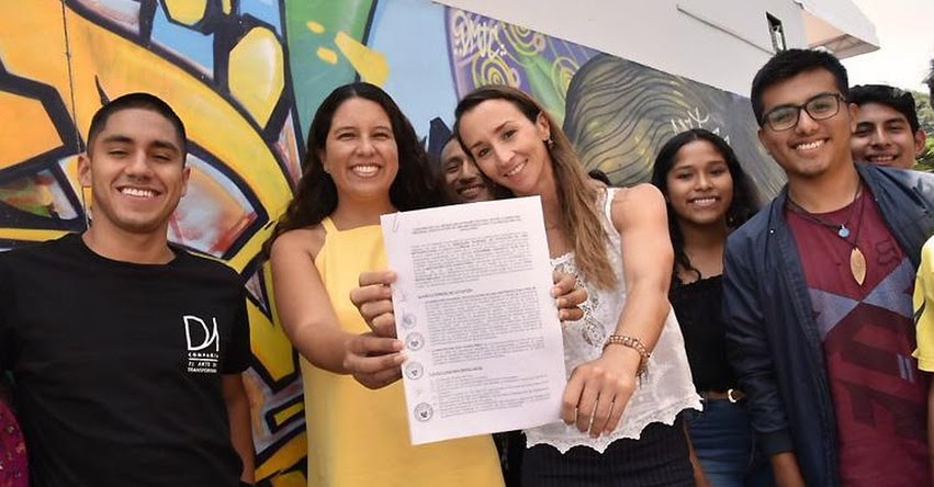 Transformando aprendizajes a través de la danza DRELM firma convenio con D1 - www.drelm.gob.pe Transformando aprendizajes a través de la danza DRELM firma convenio con D1 - www.drelm.gob.pe