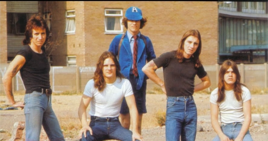 HISTORY OF AUSTRALIAN MUSIC FROM 1960 UNTIL 2000: AC/DC