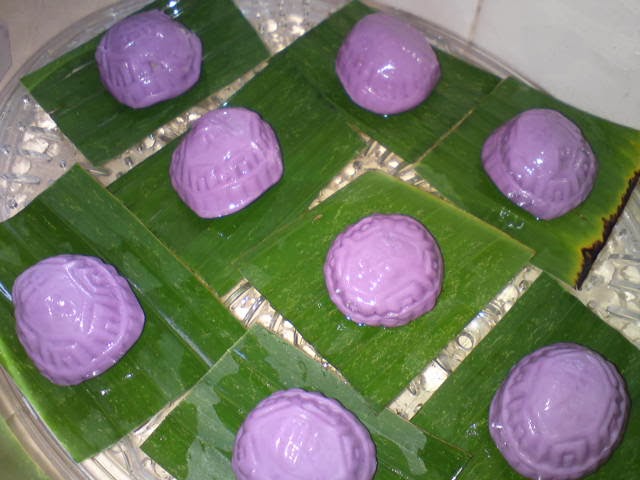 Cooking Pleasure: Purple Sweet Potato Angku Kuih #2