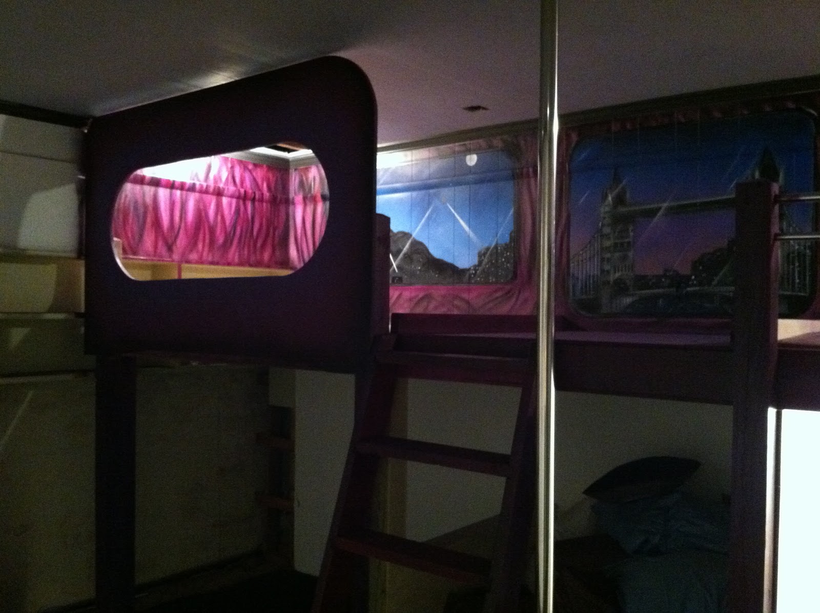 Duff Clothing Custom Painted Tour Bus Bunk Beds