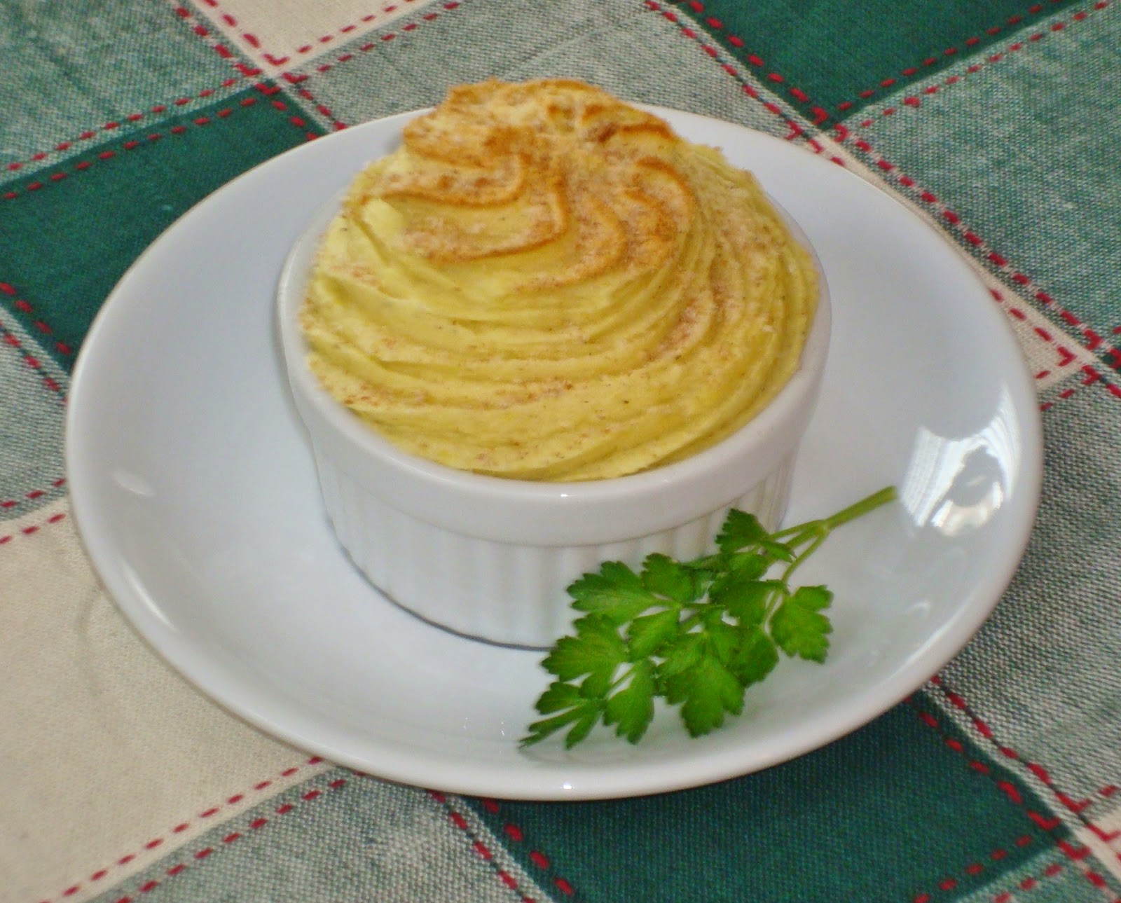 Someone's in the Kitchen Duchess Potatoes in Ramekins