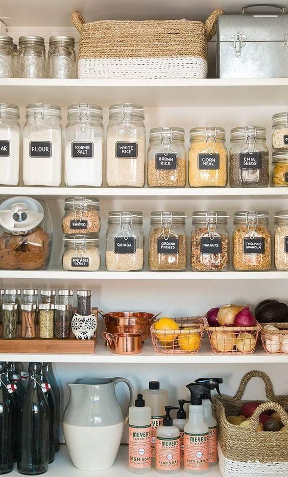 How To Organize Your Pantry Using Mason Jars / Home Decor & Weddings