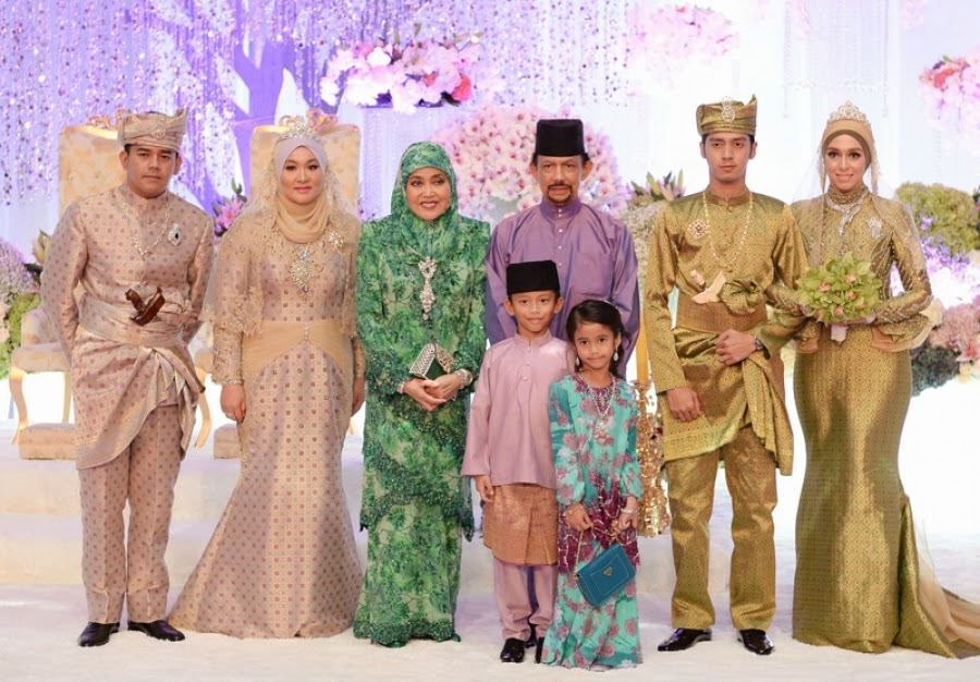 Maharum Bugis Syah Mbs Sultan Brunei Raja Isteri Hadiri Majlis