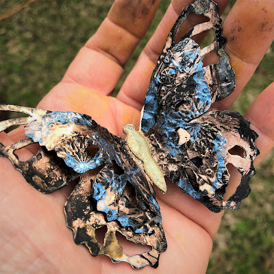Tm Holtz Steampunk Tattered Butterfly for The Funkie Junkie Boutique by Sara Emily Barker 1 Tim Holtz Sizzix Tattered Butterfly Distress Oxide Sprays Alcohol Pearls Tutorial by Sara Emily Barker https://frillyandfunkie.blogspot.com/2019/03/saturday-showcase-tim-holtz-tattered.html 27