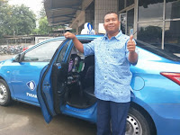 Cerita Sopir Taksi Fachruroji, Terharu Dapat Voucer Makan karena Beri Jamuan Ekstra kepada Penumpang Cerita Sopir Taksi Fachruroji, Terharu Dapat Voucer Makan karena Beri Jamuan Ekstra kepada Penumpang