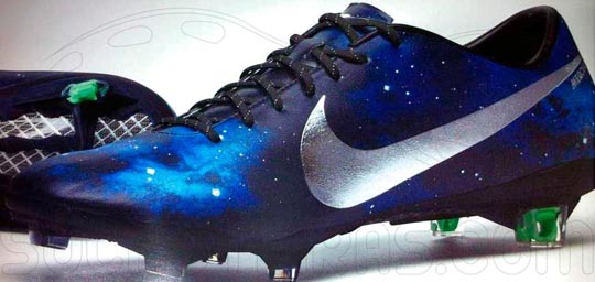 nike mercurial galaxy