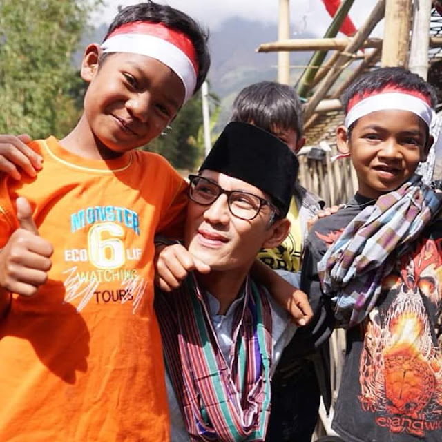 Empat Fakta Mengagumkan Di Balik Bantuan Sandi 2,3 Miliar Untuk Korban Gempa Lombok Empat Fakta Mengagumkan Di Balik Bantuan Sandi 2,3 Miliar Untuk Korban Gempa Lombok