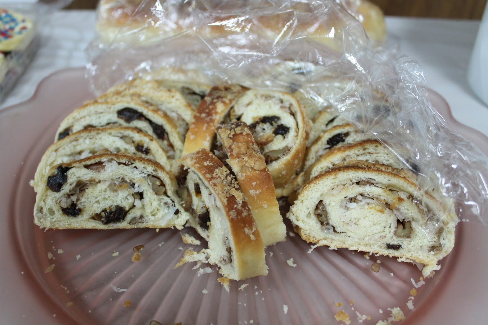 Buchta with Nuts and Raisins