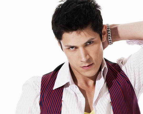 Alex Meraz Alex Meraz