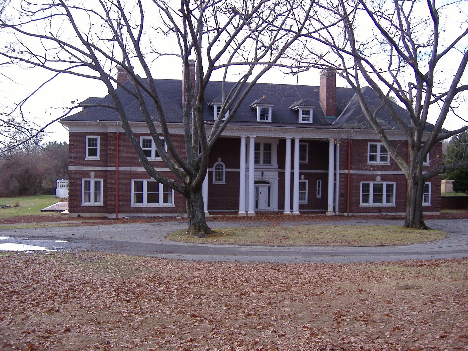 From City to Suburbia 101 Main St, Dalton, MA 01226