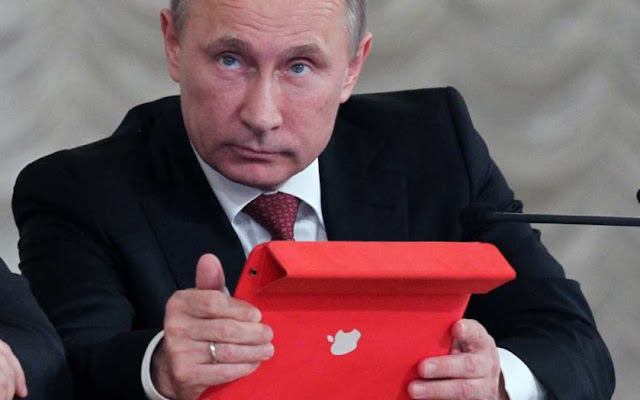 Ρωσία εναντίον Apple Putin%2Bapple