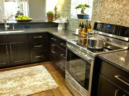 Kitchen In Black