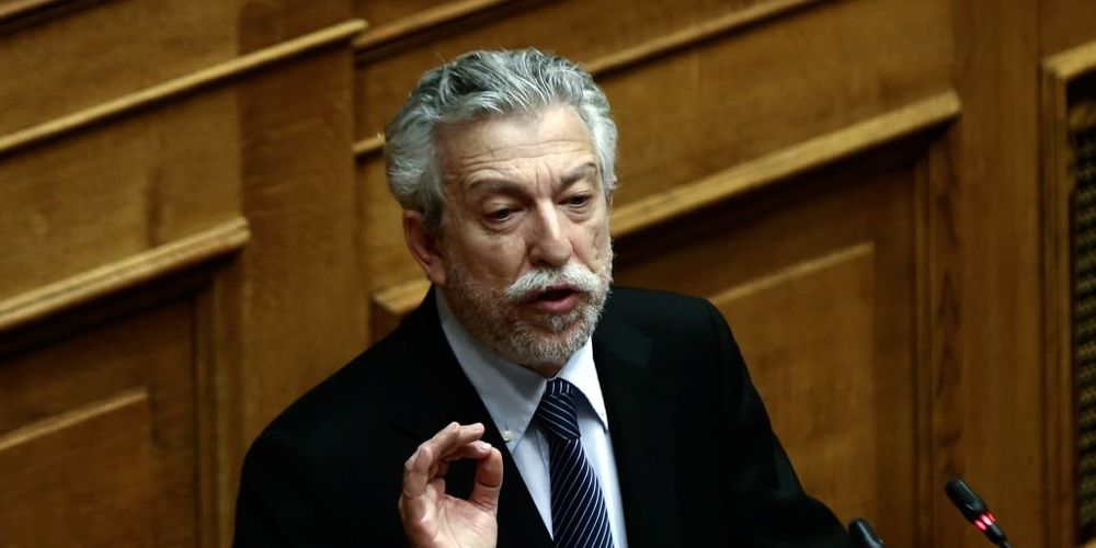 Νέα ωριμάζει πορνό