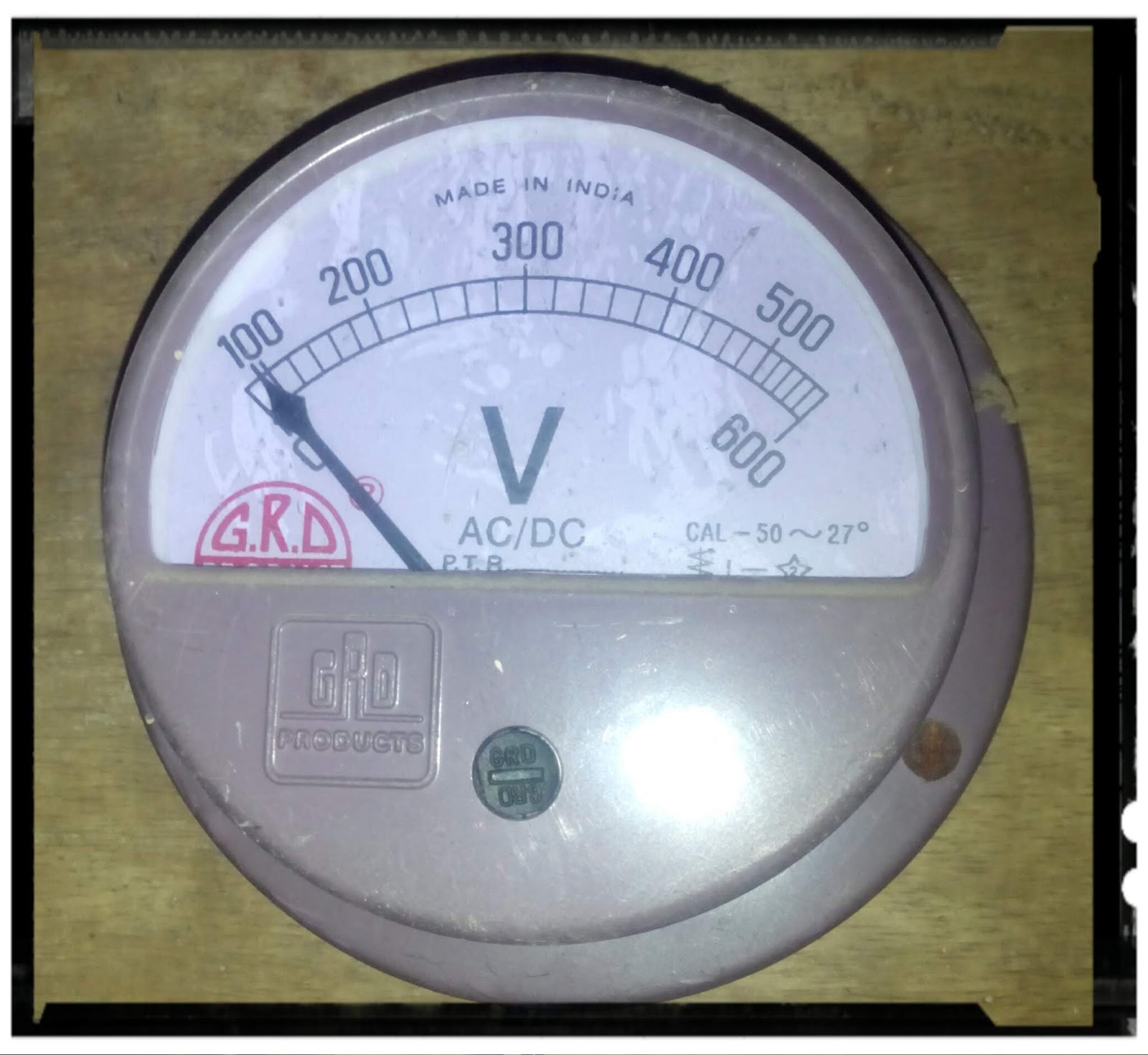 VOLTMETER
