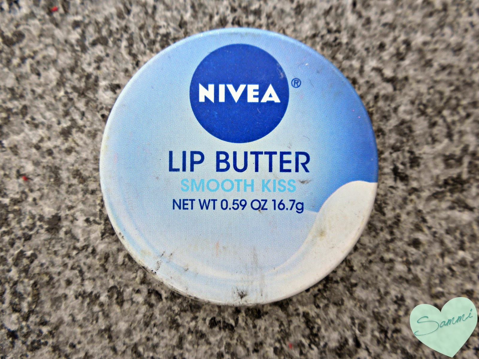 NIVEA Lip Butter in Smooth Kiss 