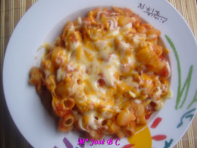Pasta+con+relleno+de+empanada+%25281%2529.JPG