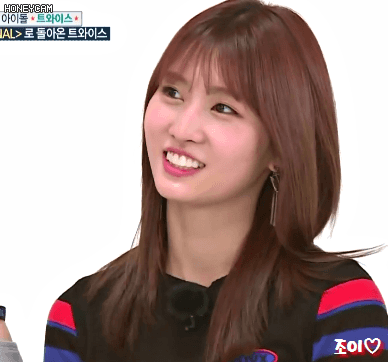 [주간아이돌] 오늘자 트와이스 움짤 Part.3 개인(모모,미나,사나,쯔위,정연).gif | 인스티즈