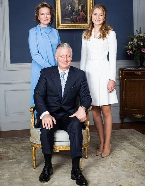 Princess Elisabeth, Duchess of Brabant is the eldest of King Philippe and Queen Mathilde. Grand Cordon of the Order of Leopold. Natan dress