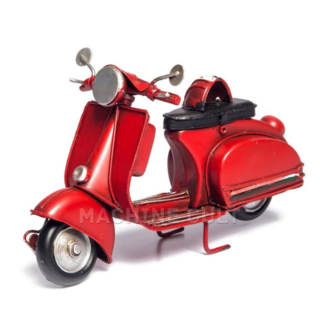 Vespa em Miniatura para Decoração - Vermelha Vespa em Miniatura para Decoração - Vermelha