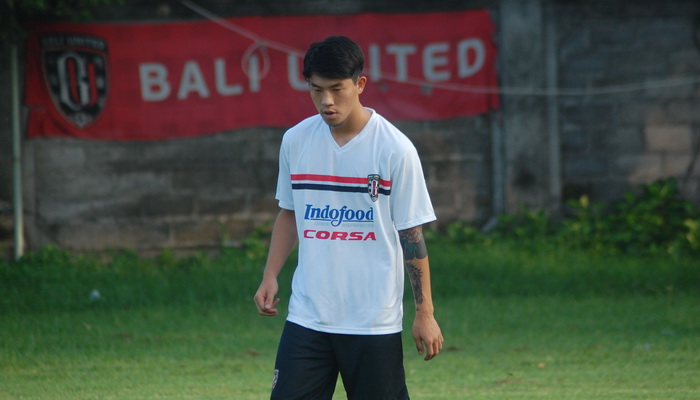 Lee Jeong Woo Urung Perkuat Bali United