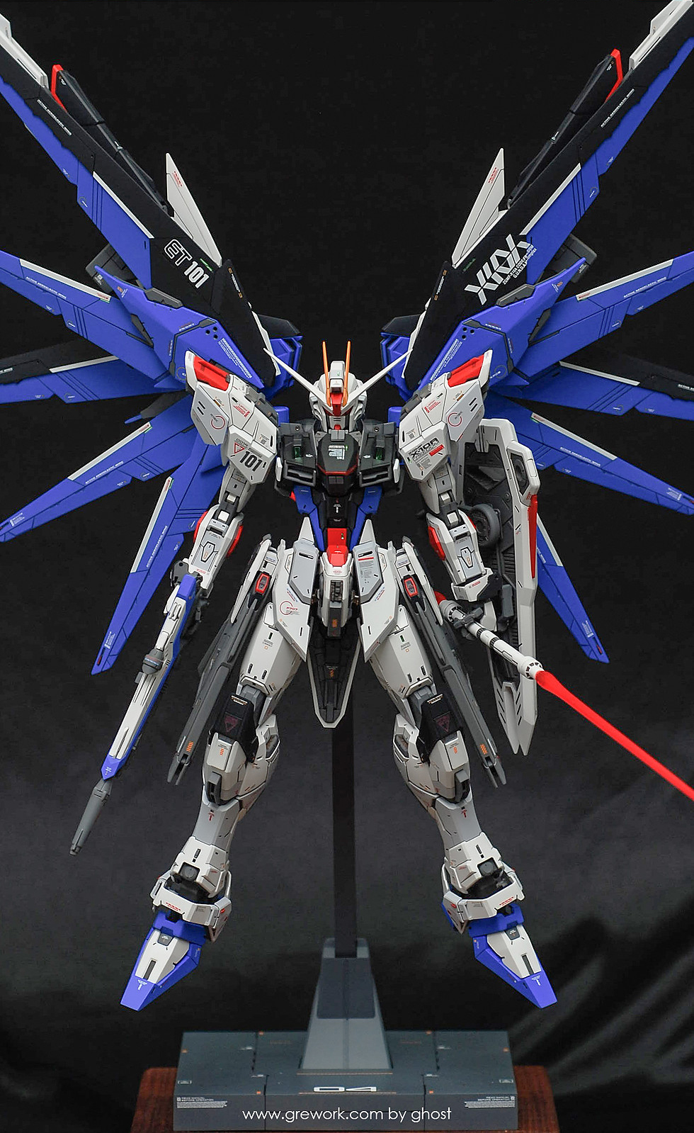 Custom Build MG 1/100 Freedom Gundam Ver. 2.0 [Detailed]