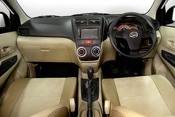 New Daihatsu Xenia 2012