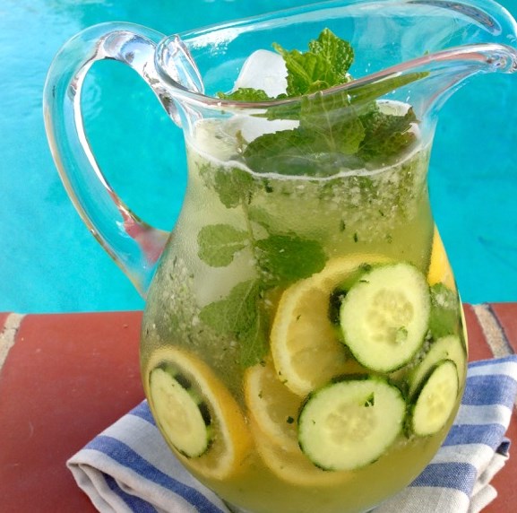 Cucumber Lemonade Recipe #drink #cocktail