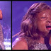 Déformée de la tête aux pieds après un écrasement d'avion, elle se rend à la grande finale et chante chaque note à la perfection