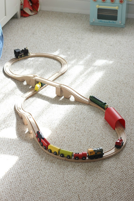 toy train 