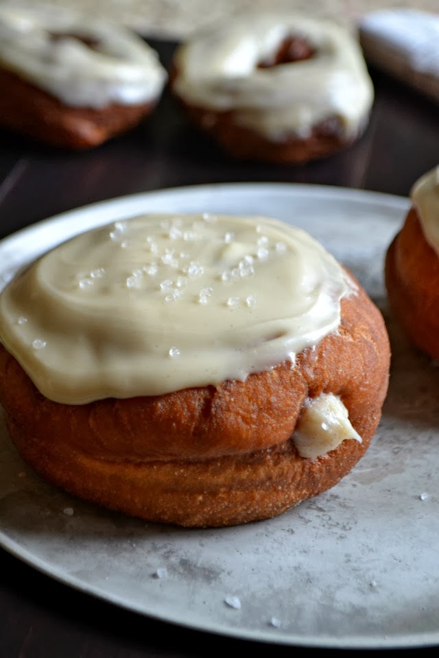 http://www.bakeaholicmama.com/2013/10/sea-salted-maple-pumpkin-doughnuts-with.html