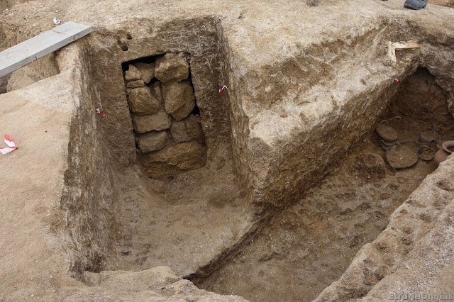 Intact tomb unearthed in Etruscan city of Vulci Intact tomb unearthed in Etruscan city of Vulci