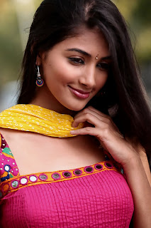 Fair and Lovely Model Pooja Hegde will Debut in Bollywood 01